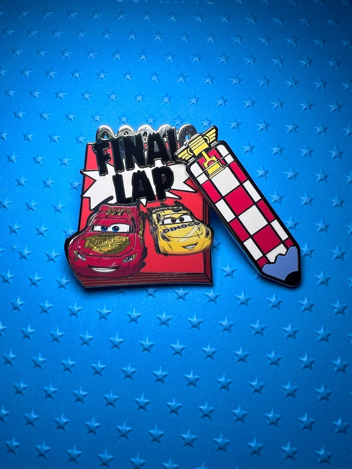 Disney Pixar Toy Story Pencil & Notepad 2 Pin Set - Cars Lightning McQueen Pins