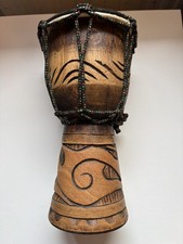 Djembe Bongo tamburo a mano strumento in legno decorato a mano vintage dal Senegal 