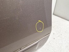 Porte arrière et accessoires Nissan NOTE