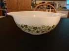 Vintage Pyrex Crazy Daisy Spring Blossom Mixing Bowl #443 White/Green 2.5 Quart