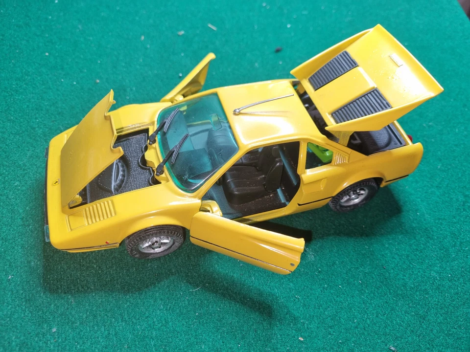 Ferrari 308 GTB 1/25 Polistil - Immagine 3 di 4
