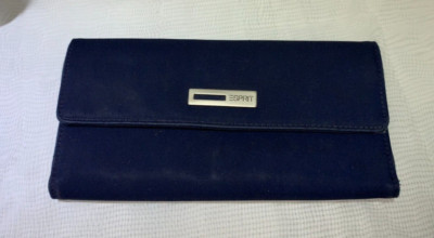 Espirit Woman's Billfold Clutch Purse Wallet Navy Blue Millennium Trifold