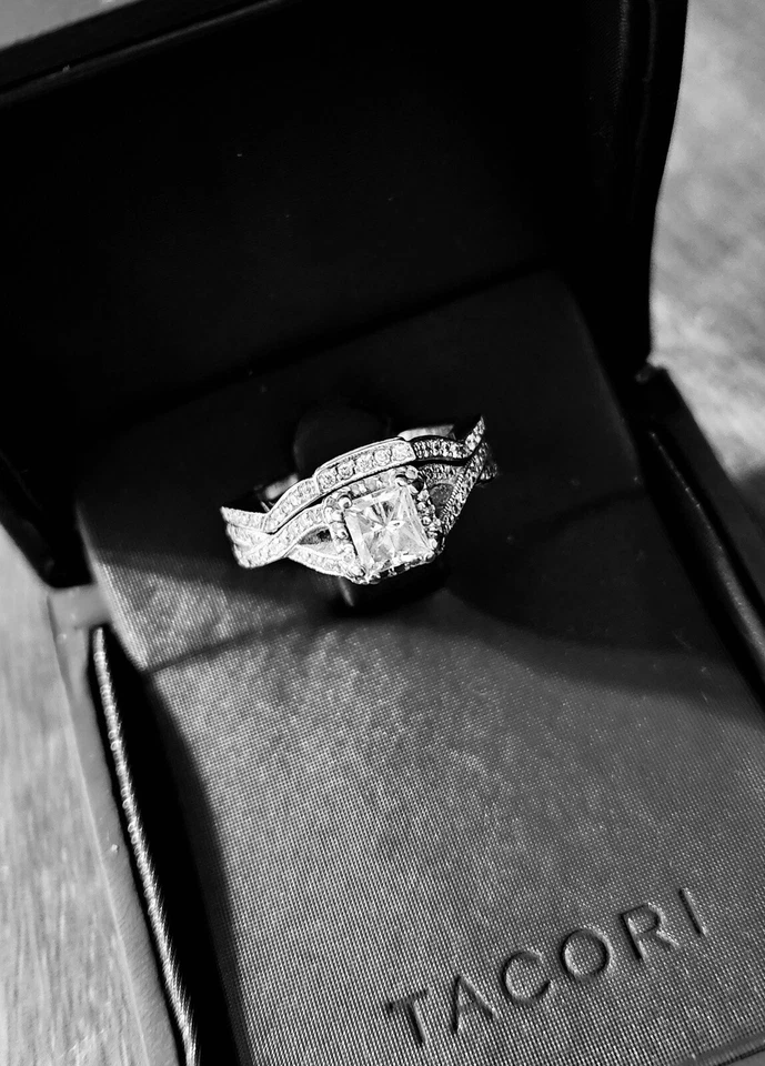 Juego de alianza de boda de compromiso de oro blanco de 18 k con diamantes talla princesa Foto 2 de 4