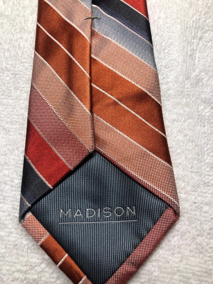 MADISON MENS TIE RED ORANGE BLACK GRAY 4 X 59 NWOT Foto 4 de 4