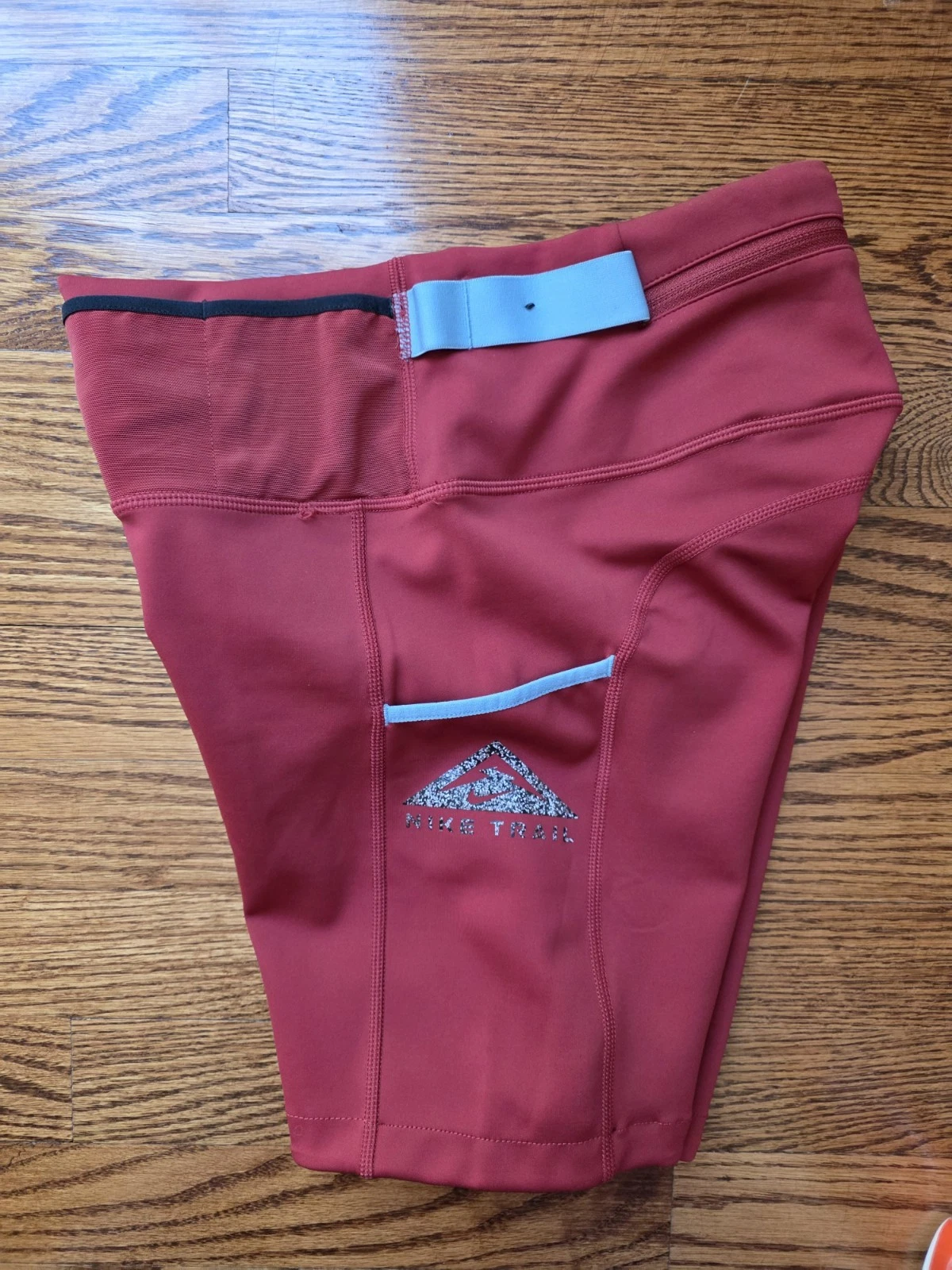 Nike Trail Womens Small Cayenne Compression Shorts Lux Dri Fit Hiking Running