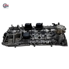 AUDI BENTLEY LAMBO PORSCHE V8 4.0 19-21 Right Cylinder Head Valve Cover 0P210347