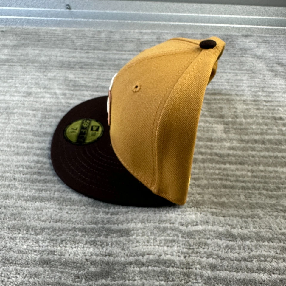 Boné San Diego Padres masculino ajustado 7 5/8 New Era remendo lateral marrom Cooperstown - Imagem 4 de 4