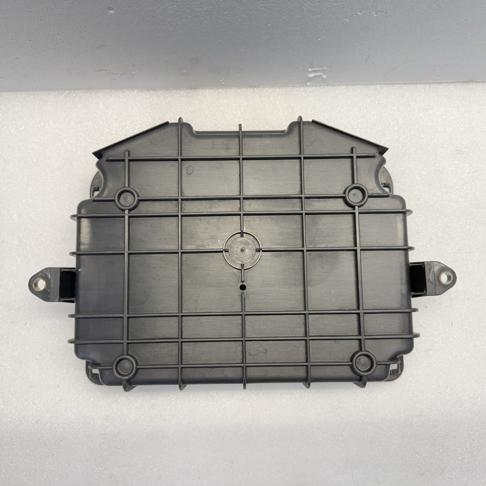 Maserati Quattroporte 2003-2007 Engine cover