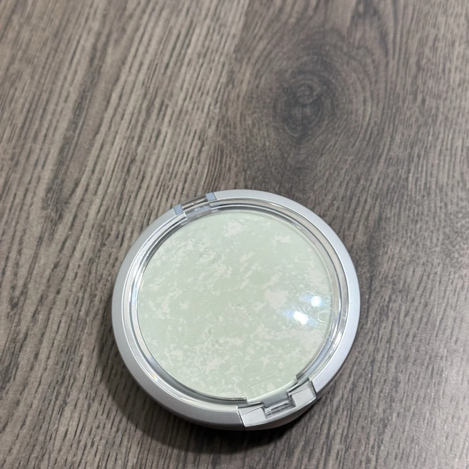 Physicians Formula Mineral Wear Talc-Free Face Powder Soft Green EXP 10/09 READ - Image 2 of 4