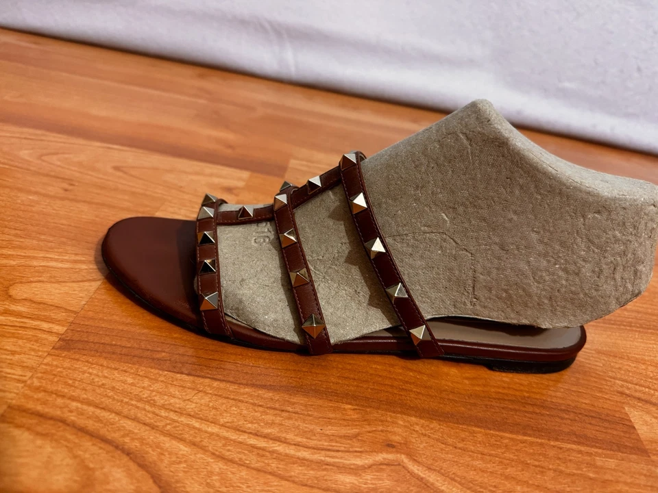 Valentino Garavani Rockstud Nappa Slide Marrón Talla 7 37.5 Sandalia Bolsa Antipolvo Foto 4 de 4