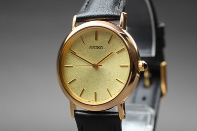 2016 N MINT Seiko 7N01-HZB0 SZLJ155 Gold Quartz Mens Watch From