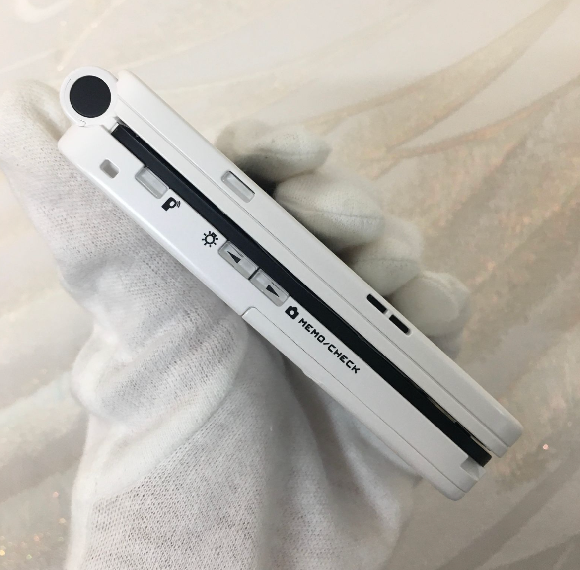 Docomo 904i folding mobile phone White | eBay