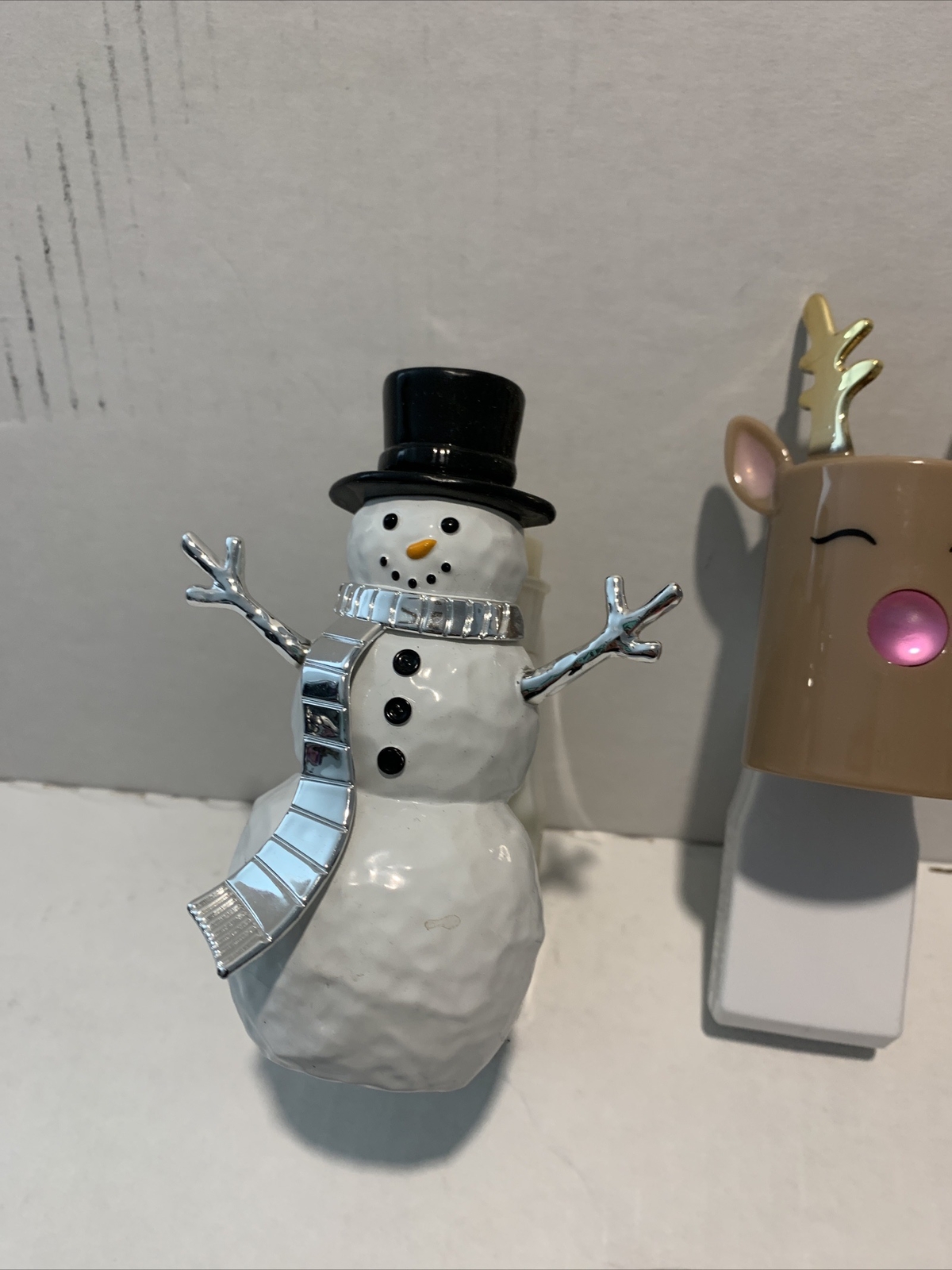 Lot of 4 Bath & Body Works Wallflowers Night Lights Christmas PlugIn