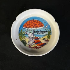 Vintage Ceramic Lake George N.Y.  Ash Tray Excellent Condition