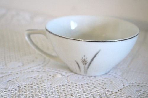 FINE CHINA OF JAPAN PLATINUM WHEAT MSI 28 Pcs 7 Pc Place Setting Service for 4 - Picture 8 of 21