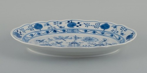Meissen, piatto ovale Blue Onion in porcellana. Circa 1900. - Foto 3 di 6