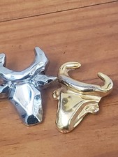 Arthus Bertrand Paris Christian Lacroix broche taureau vintage bijoux 