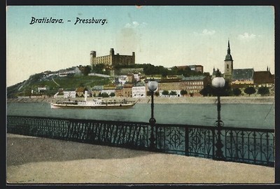 Ansichtskarte Pressburg, Dampfer vor dem Ort 