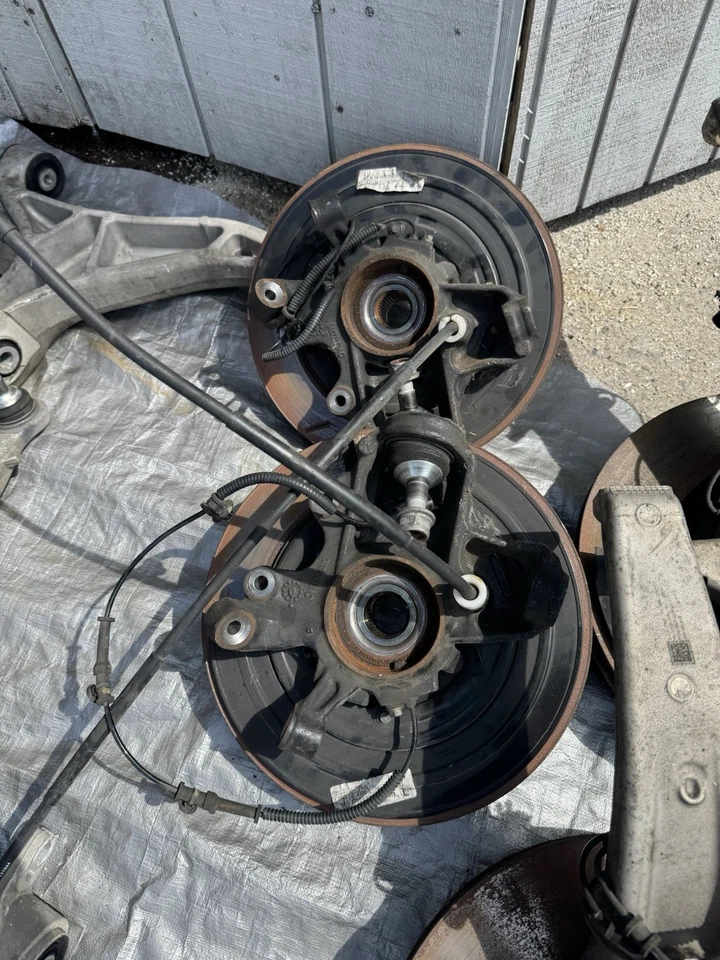 Dodge Durango 2016-2025 genuino juego completo conjunto de 4 husillos buje nudillo OEM Foto 2 de 4