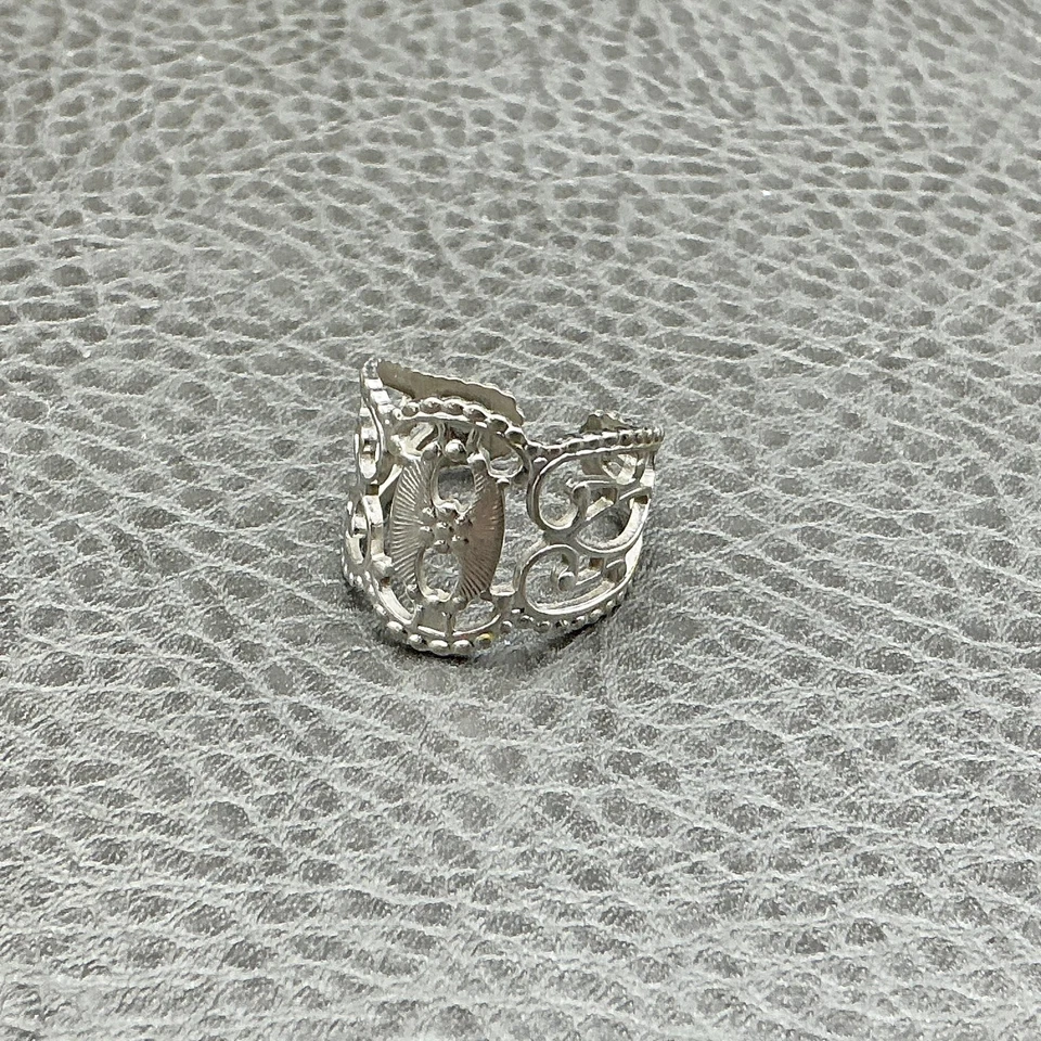 Vintage Sarah Coventry Adjustable Ring Silver Tone Filigree Openwork Floral - Image 2 of 4