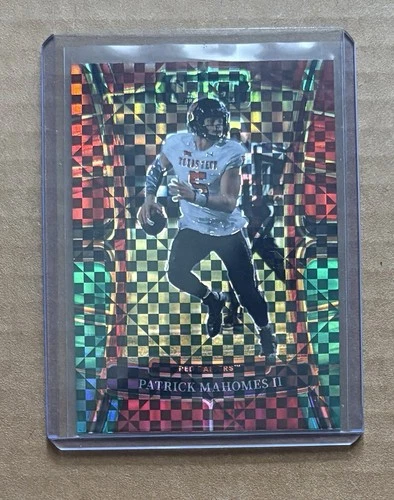 2023 Panini Select Draft Picks Patrick Mahomes Red & Green Plaid Prizm /25
