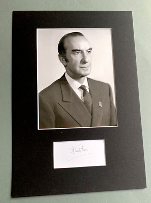 EMILIO PUCCI ( 1983) Modedesigner signed Karte/Passepartout 20x30 Autogramm