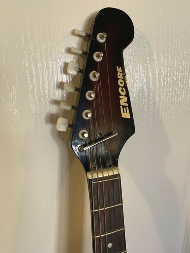 encore strat guitar