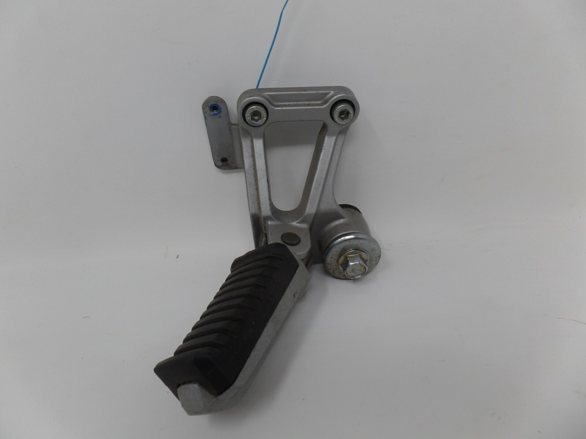 KAWASAKI ZX 600 ZX600 A ZX600A NINJA RIGHT PASSENGER FOOT PEG REST