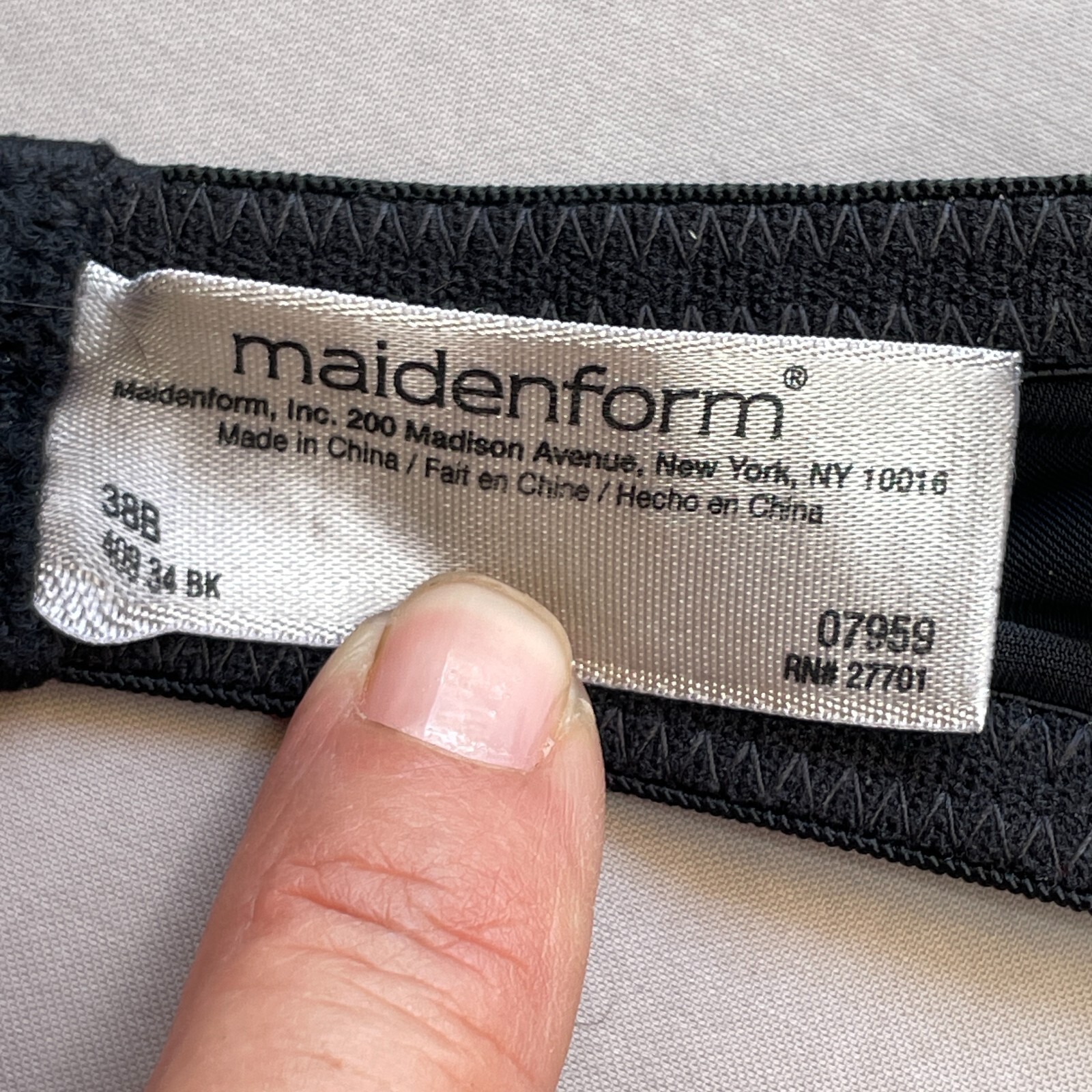 Maidenform Lined Full Coverage Bra 38B Black Sati… - image 10