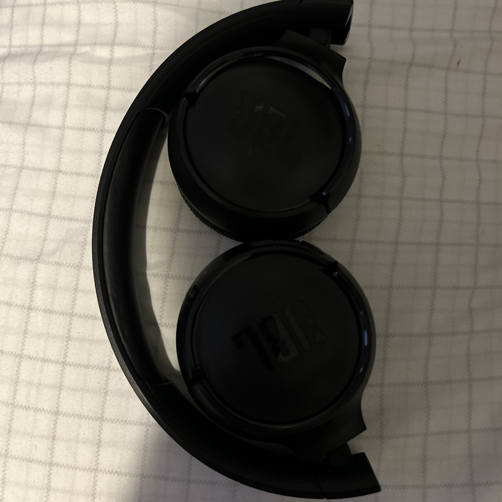 JBL T510BT Wireless Over-Ear Bluetooth Headphones in Black-image