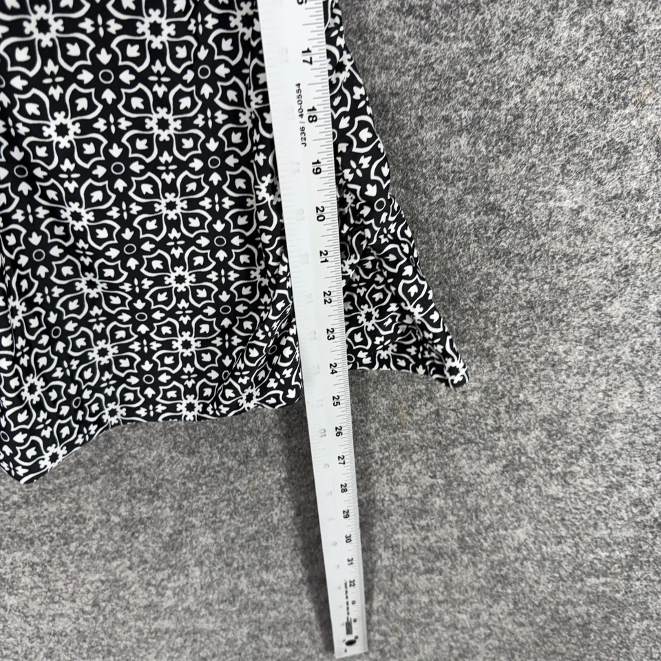 Regata Croft & Barrow feminina GG preta geométrica gola V sem mangas - Imagem 4 de 4