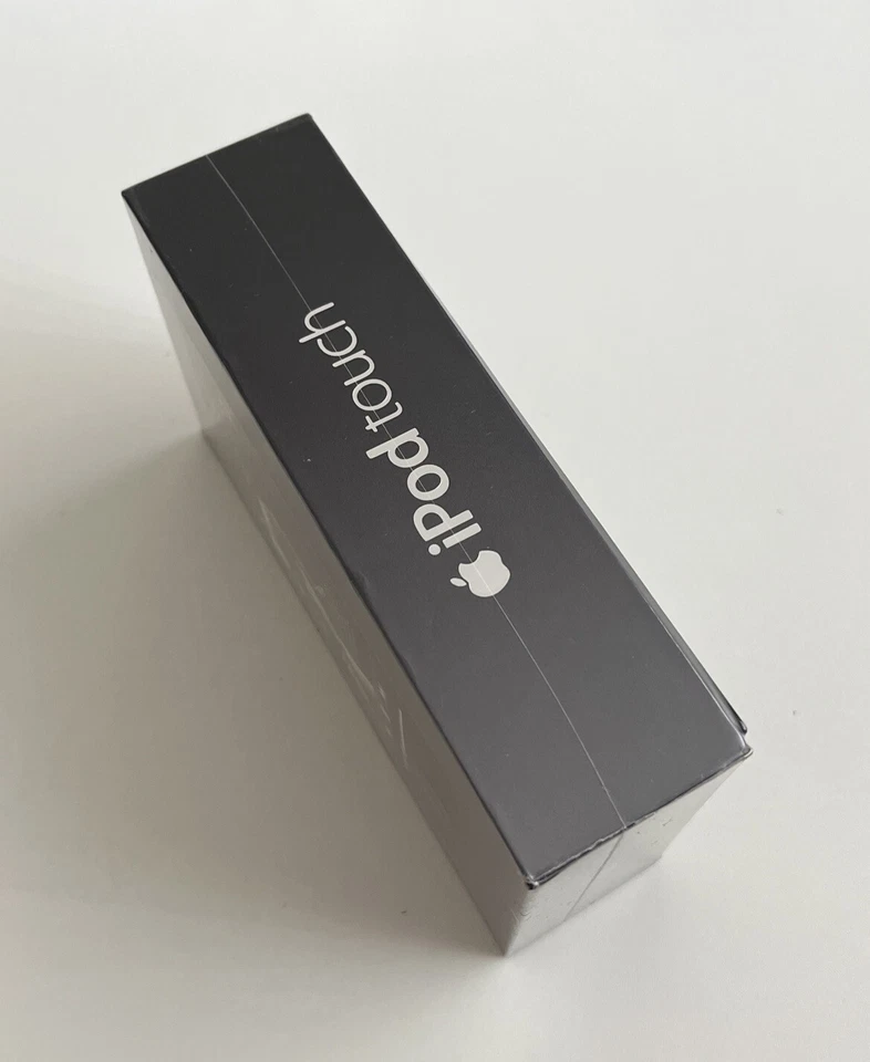 New Sealed Old Stock Apple iPod Touch 16gb 1st Generation Rare John Lennon 2007 - Image 2 of 4