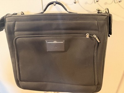 Victorinox Black Garment Bag Carry On Soft Case with Adjustable Straps
