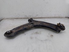 BRAS DE SUSPENSION AVANT DROIT (TRIANGLE) Seat Tarraco 2023 3Q0407152P