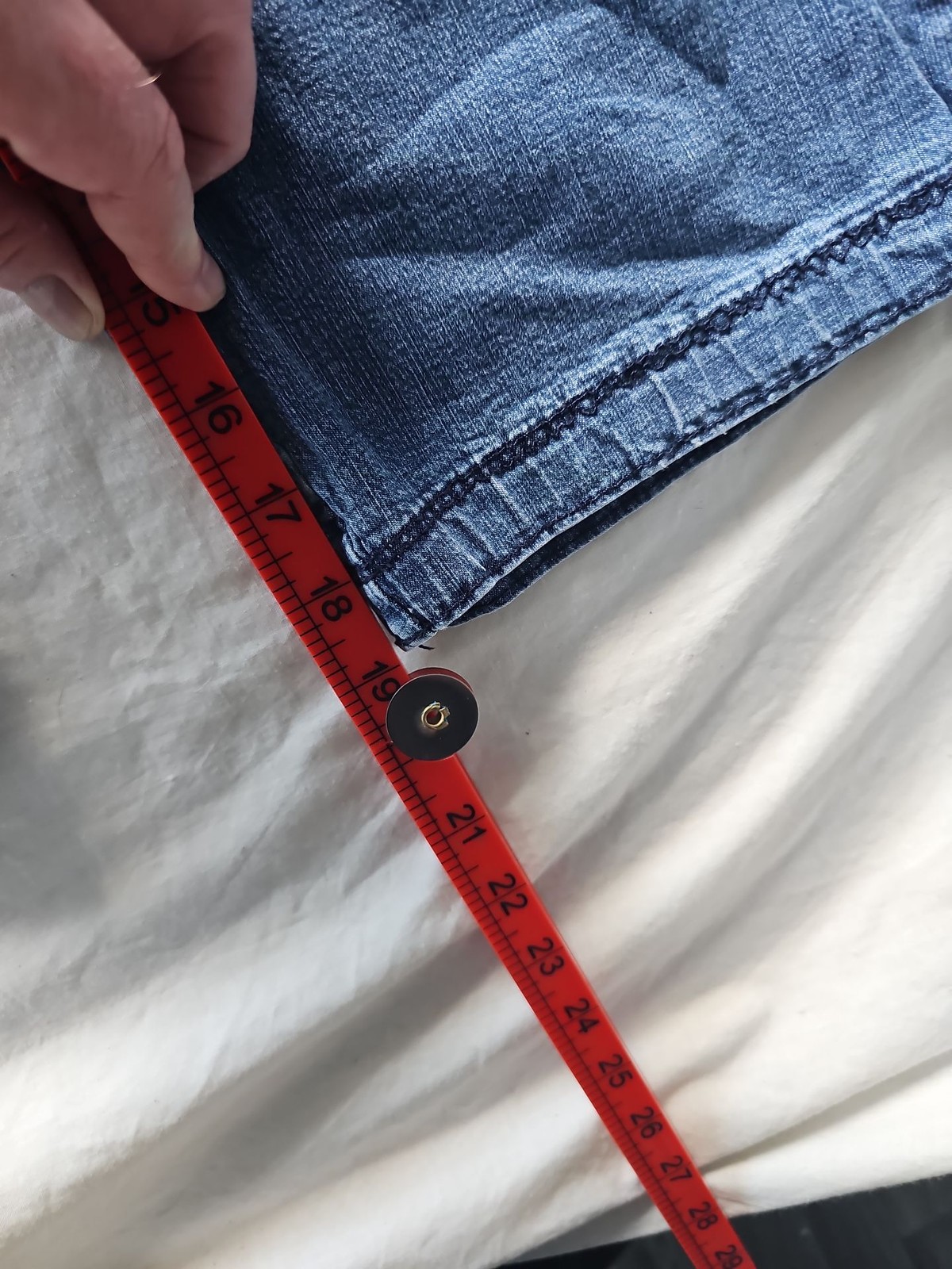 Vintage Lee Denim Cargo Capri Shorts Y2K Style  363 image 6