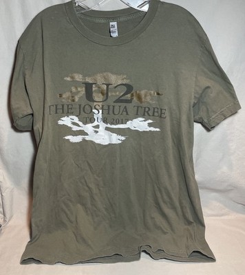 U2 The Joshua Tree Tour 2017 L Shirt Short Sleeve Meet Vincent Made In USA