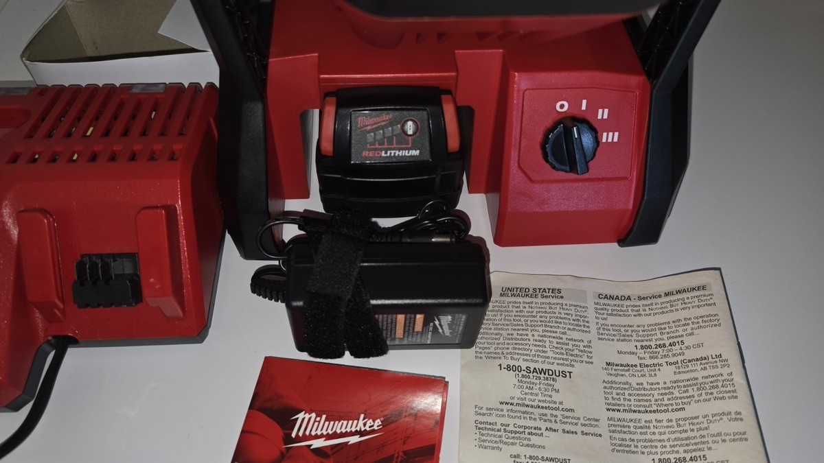 Milwaukee 0886-20P M18 Cordless Jobsite Fan Kit - Red for sale