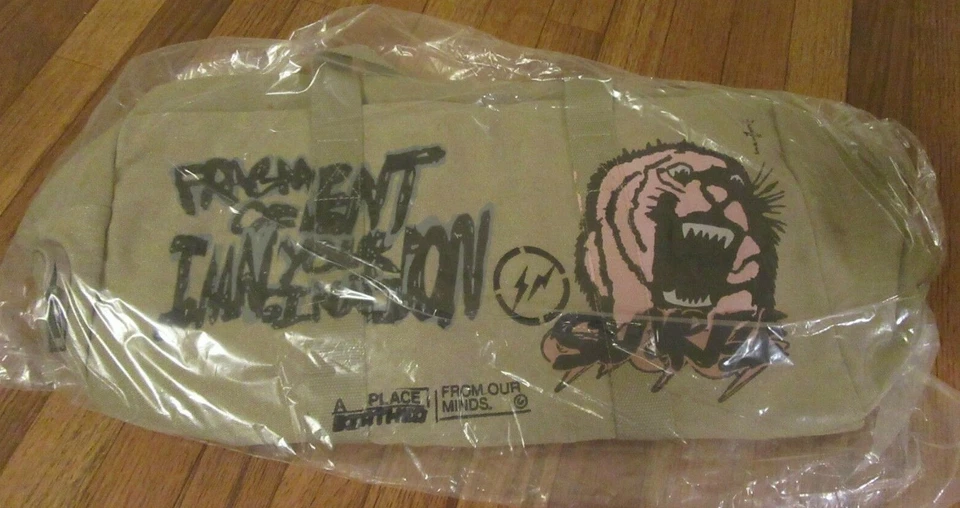 サイン・掲示用品 パネル cactus jack×fragment lcons duffle BTS着用