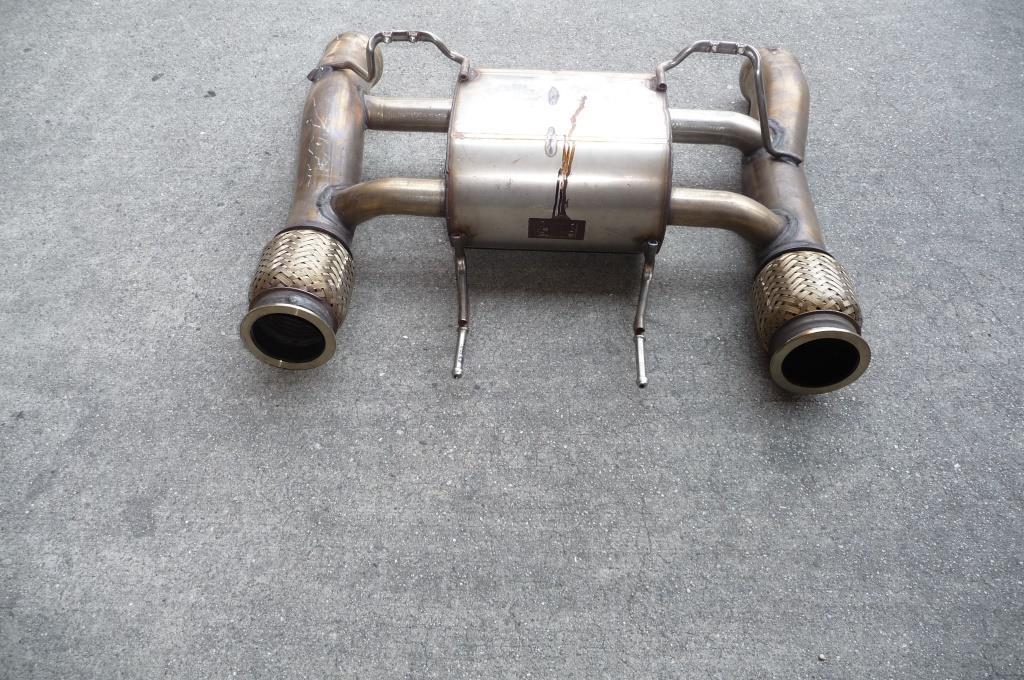 2017-2022 McLaren 720S Exhaust System Sport Muffler Assembly 14H0176CP.02 OEM A1