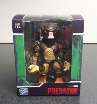 The Loyal Subjects Predator Guardian Original Action Vinyl