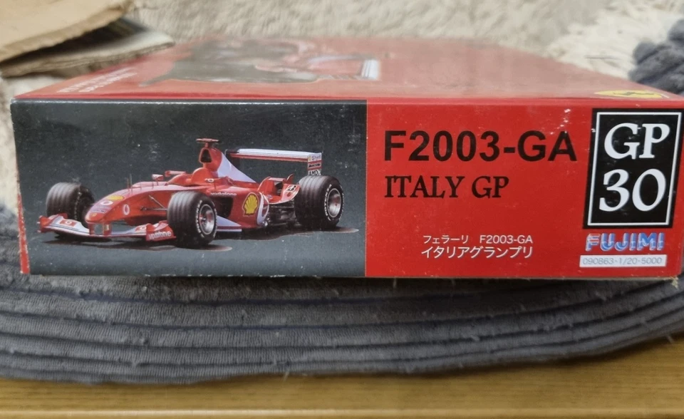 Fujimi GP30 1/20 Ferrari F2003-GA Italy GP - kit new - Immagine 2 di 4