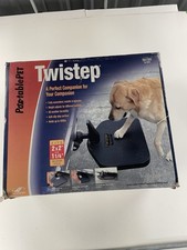 Heininger 3045 PortablePET Twistep Dog Hitch Step With Lock