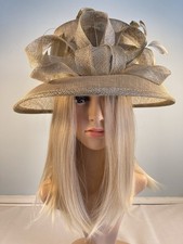 UROCZY I ELEGANCKI BLADY BRĄZ SŁOMKOWY KAPELUSZ ŚLUBNY LUB OKOLICZNOŚCIOWY