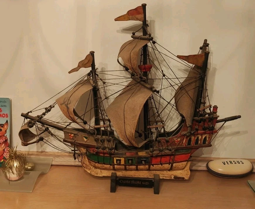 MAQUETTE BATEAU CHALUTIER en bois Vintage EUR 60,00 - FR