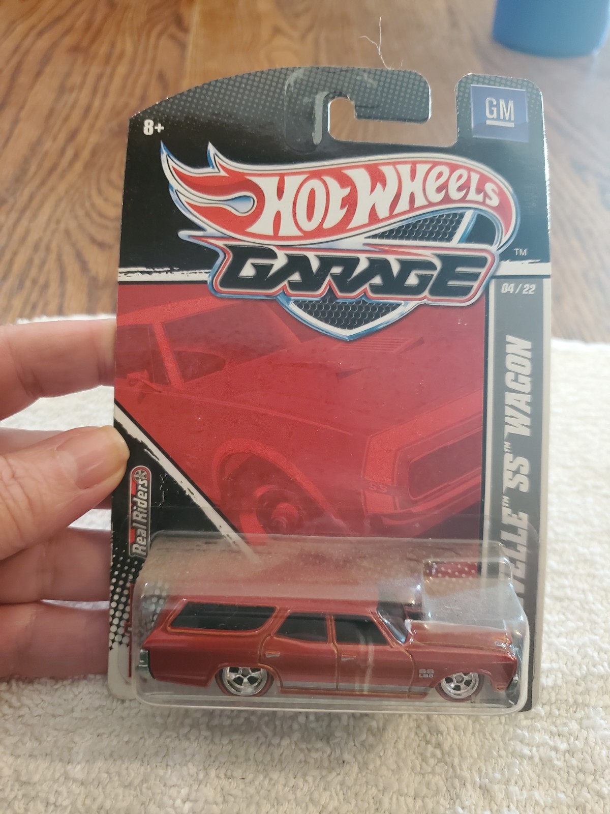 *Hot Wheels '70 Chevelle SS Wagon "Hot Wheels Garage" series. Red