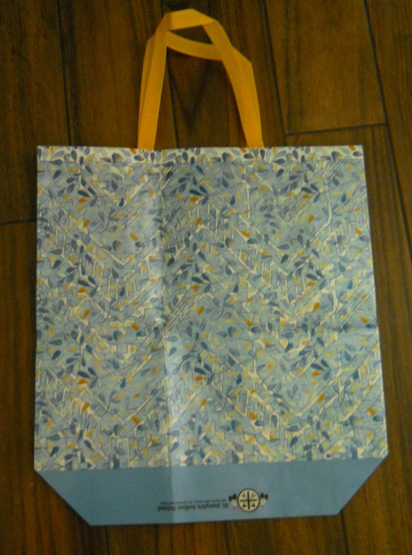 NEW  ~ Floral Print @ Blue  Bottom Shopper Beach Gym  Tote Bag ~ 18.5 x 17.5 x 6
