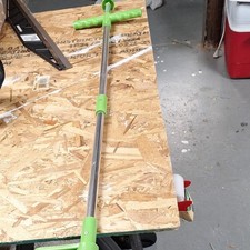 Long Handle Weed Puller Tool 36 in Green/Silv...