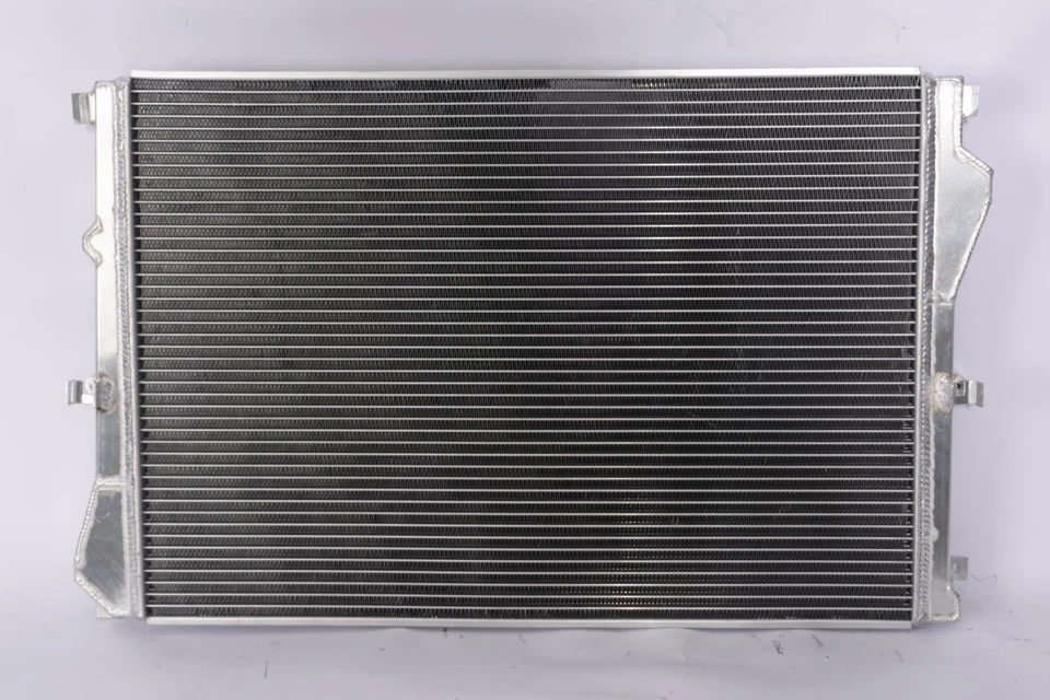 DPI13507 Radiator For Mercedes-Benz C300 C350E C400 C43 C450 AMG 2015-2020 - Imagem 3 de 4