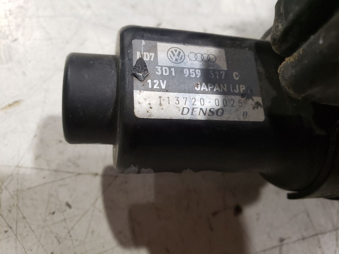 Bentley Flying Spur 2006 Heater control valve P/N 3D1959617C