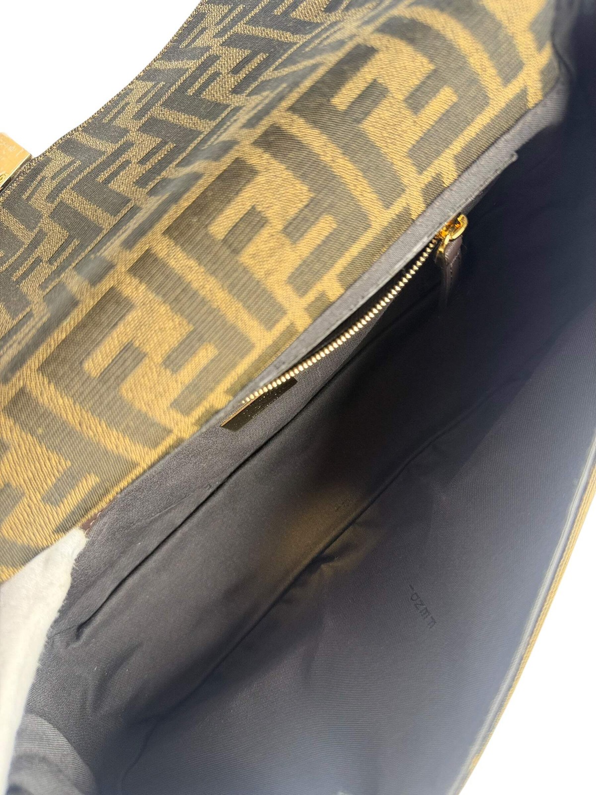 Fendi Brown FF Jacquard Fabric Multipocket Baguette T8148 — image 4